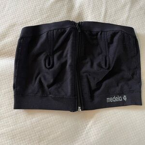 Medela Women's Black Pumping Bra